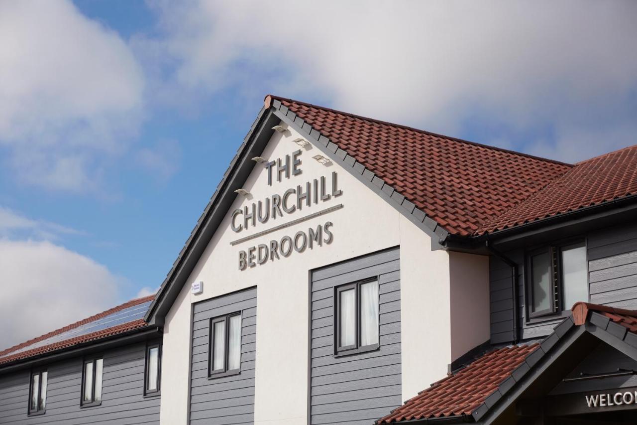 The Churchill By Greene King Inns Royal Wootton Bassett Ngoại thất bức ảnh