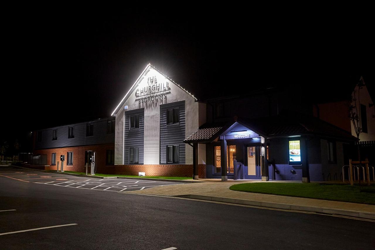 The Churchill By Greene King Inns Royal Wootton Bassett Ngoại thất bức ảnh