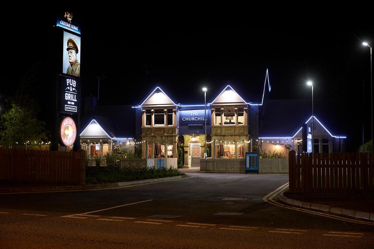 The Churchill By Greene King Inns Royal Wootton Bassett Ngoại thất bức ảnh
